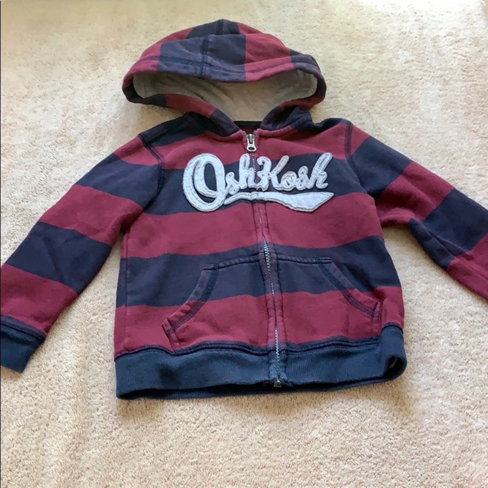Oshkosh sweatshirt 3T.